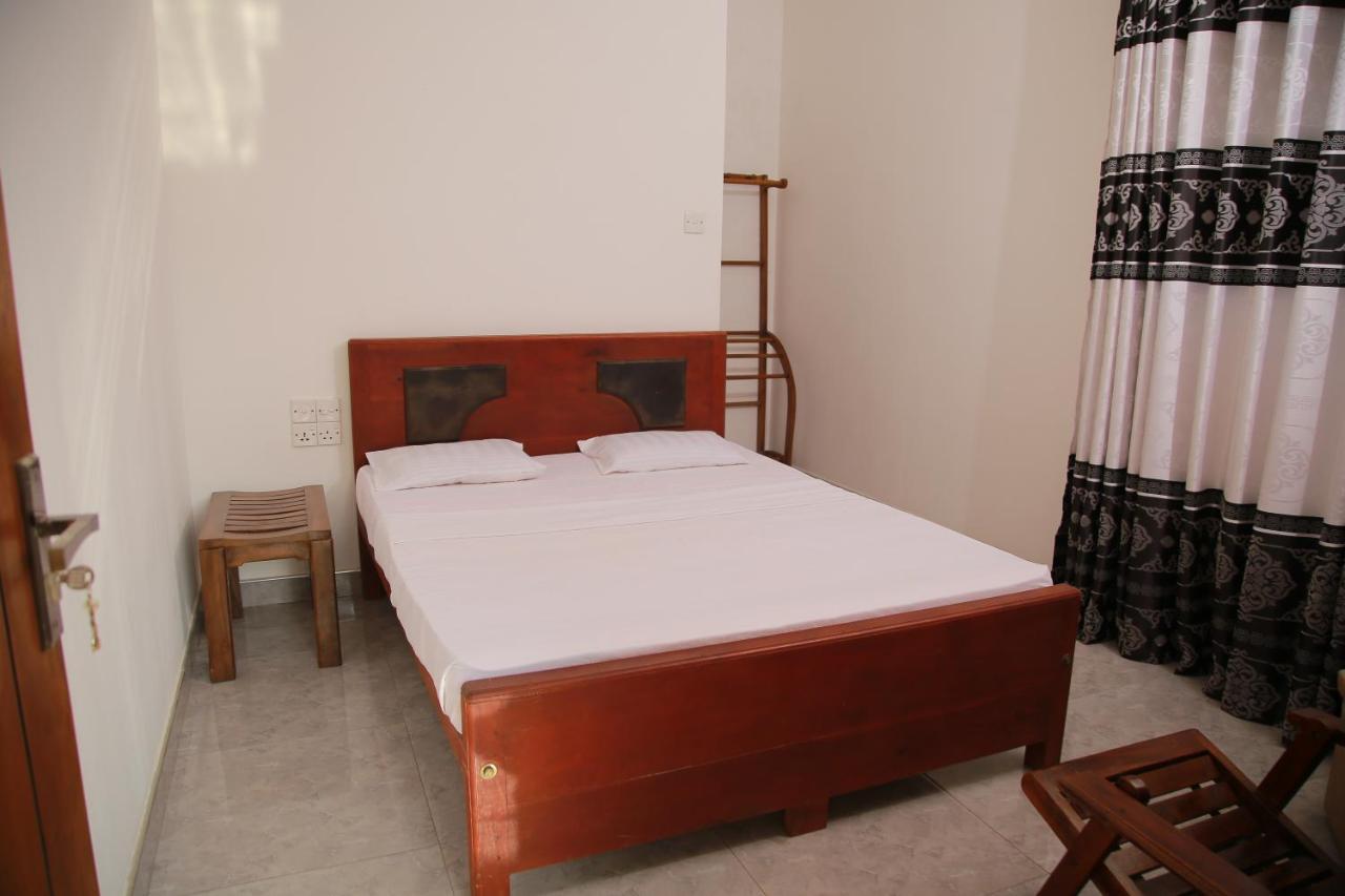 Guruge Guest House Ахангама Экстерьер фото