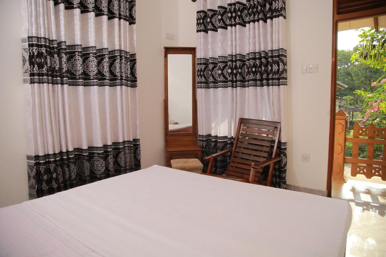 Guruge Guest House Ахангама Экстерьер фото