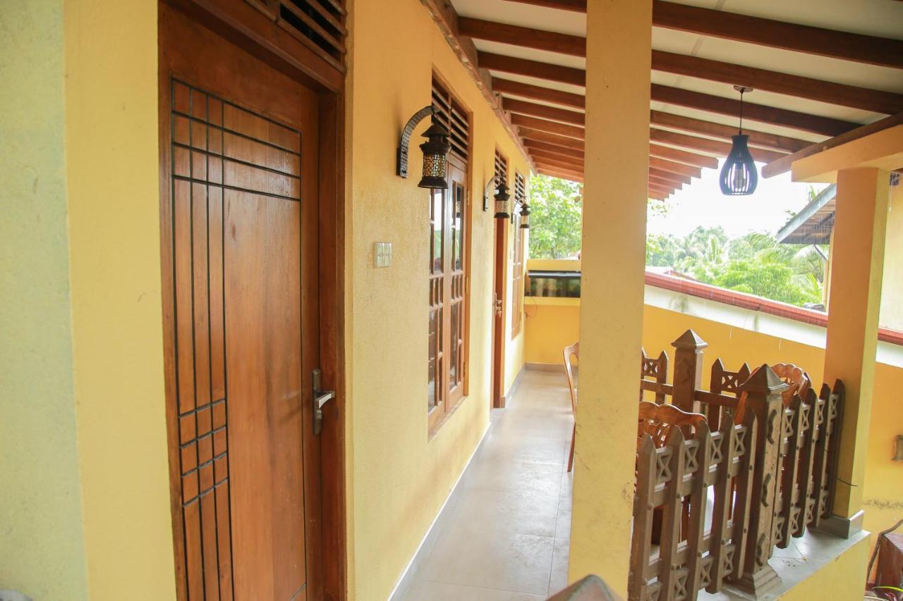 Guruge Guest House Ахангама Экстерьер фото